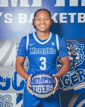 Image post by @ladyrivalsbasketball on Instagram