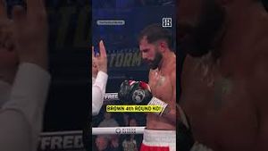 Video post by @daznboxing on YouTube