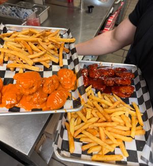 Image post by @wingnutzbarandgrill on Instagram