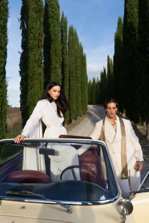 Image post by @vogueitalia on TikTok