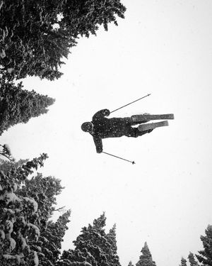 Image post by @j_skis on Instagram