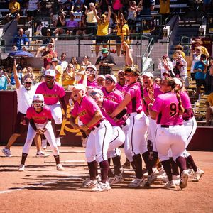 Image post by @ASUSoftball on Twitter