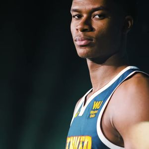 Video post by @nuggets on Twitter