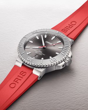 Image post by @oris on Instagram