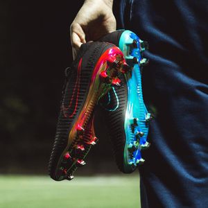 Image post by @soccerdotcom on Instagram