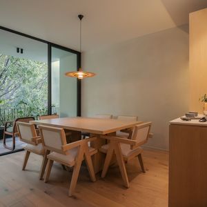 Image post by @bloqe.real.estate on Instagram