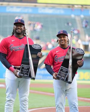 Image post by @losguardians on Instagram