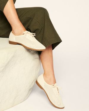 Image post by @aerosoles on Instagram