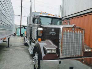 Image post by @inlandkenworthus on Instagram