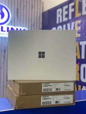 Image post by @pucglinkofficiallaptops on Instagram