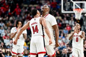 Image post by @hrwalkerphotography on Instagram