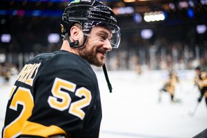 Image post by @NHLBruins on Twitter