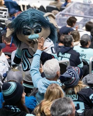 Image post by @nhlbuoy on Instagram