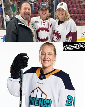 Image post by @everythingcollegehockey on Instagram