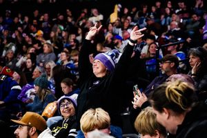 Image post by @ColoradoEagles on Twitter