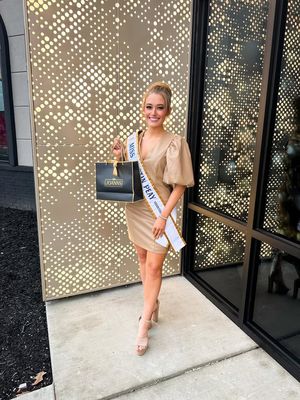 Image post by @Miss Austin Peay Volunteer 2024, Kara Short on Facebook
