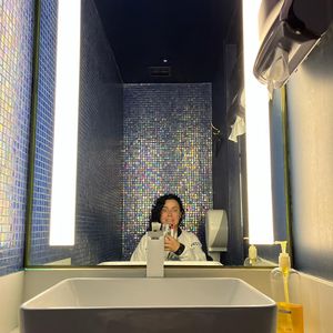 Image post by @alanaelz on Instagram