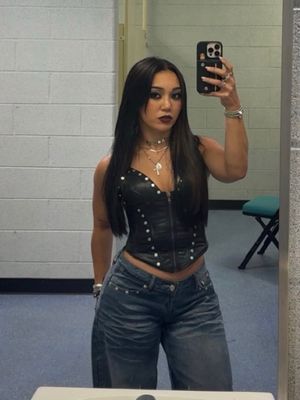 Image post by @thewrestlingclassic on Instagram