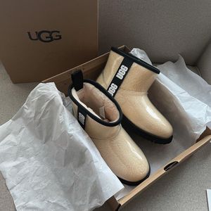 Image post by @ugg on Instagram