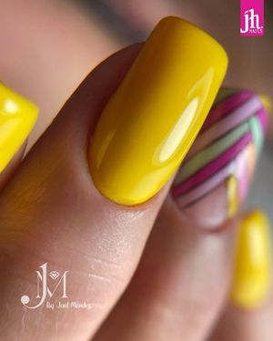 Image post by @jael_jhnails on Instagram