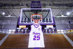 Image post by @uniathletics on Instagram