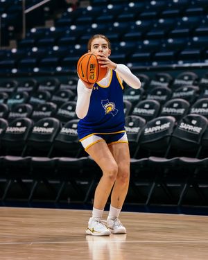 Image post by @sjsuwbb on Instagram