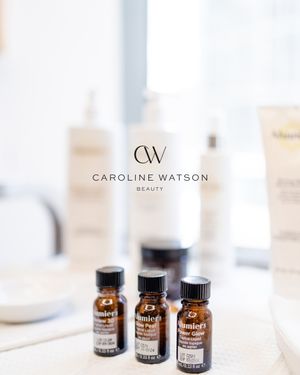 Image post by @carolinewatsonbeauty on Instagram
