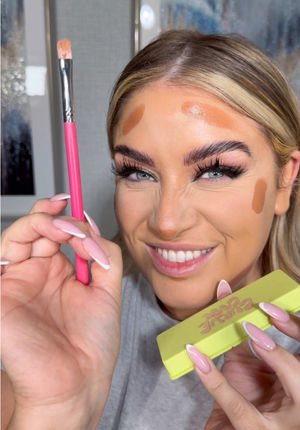 Video post by @beckymorganmakeup on TikTok