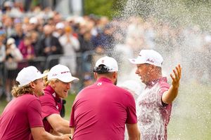 Image post by @livgolfleagueofficial on Facebook