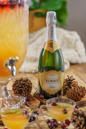 Image post by @beautifulbooze on Twitter