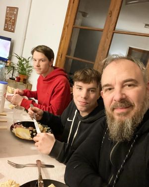 Image post by @beaufourfamily on Instagram