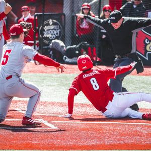 Image post by @LouisvilleBSB on Twitter