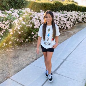 Image post by @tinymissfashion on Instagram