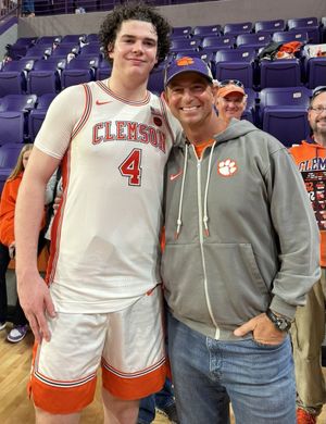 Image post by @ClemsonFB on Twitter