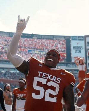 Image post by @texasfootball on Instagram