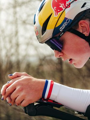 Image post by @wmncycling on Instagram