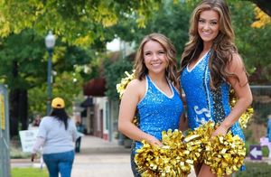 Image post by @coloradoeagleschicks on Instagram