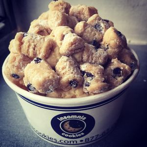 Image post by @insomniacookies on Instagram