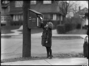 Image post by @toronto_archives on Instagram