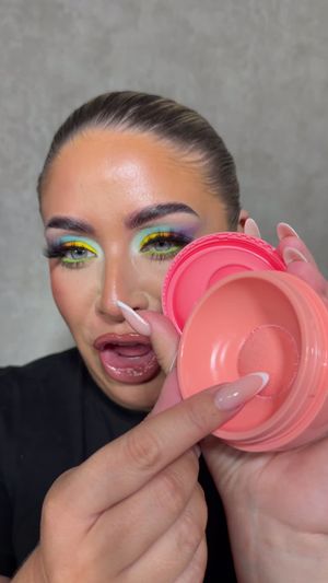 Video post by @beckymorganmakeup on TikTok