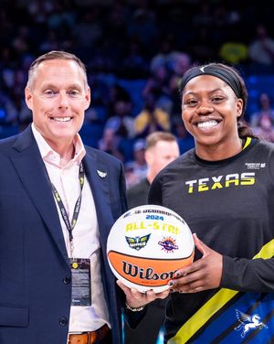 Video post by @DallasWings on Twitter