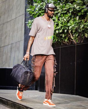 Image post by @deandreayton on Instagram