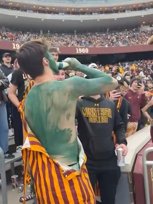 Image post by @barstoolgophers on Instagram