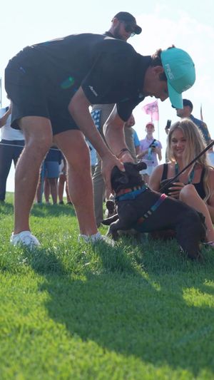 Video post by @livgolfleagueofficial on Facebook