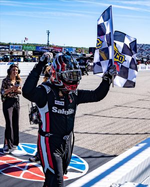Image post by @nhms on Instagram