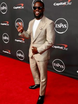 Image post by @kevinhart4real on Instagram