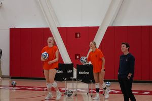 Image post by @hopecollegevolleyball on Facebook