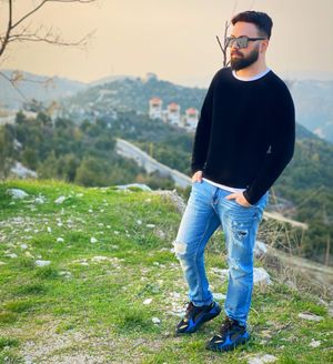 Image post by @imadezzeddine on Instagram