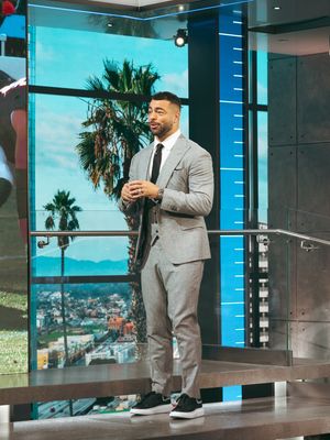 Image post by @realkylevannoy on Instagram