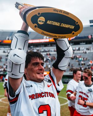 Image post by @insidelacrosse on Instagram